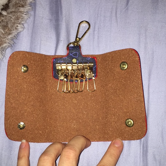 Key holder - Picture 2 of 5